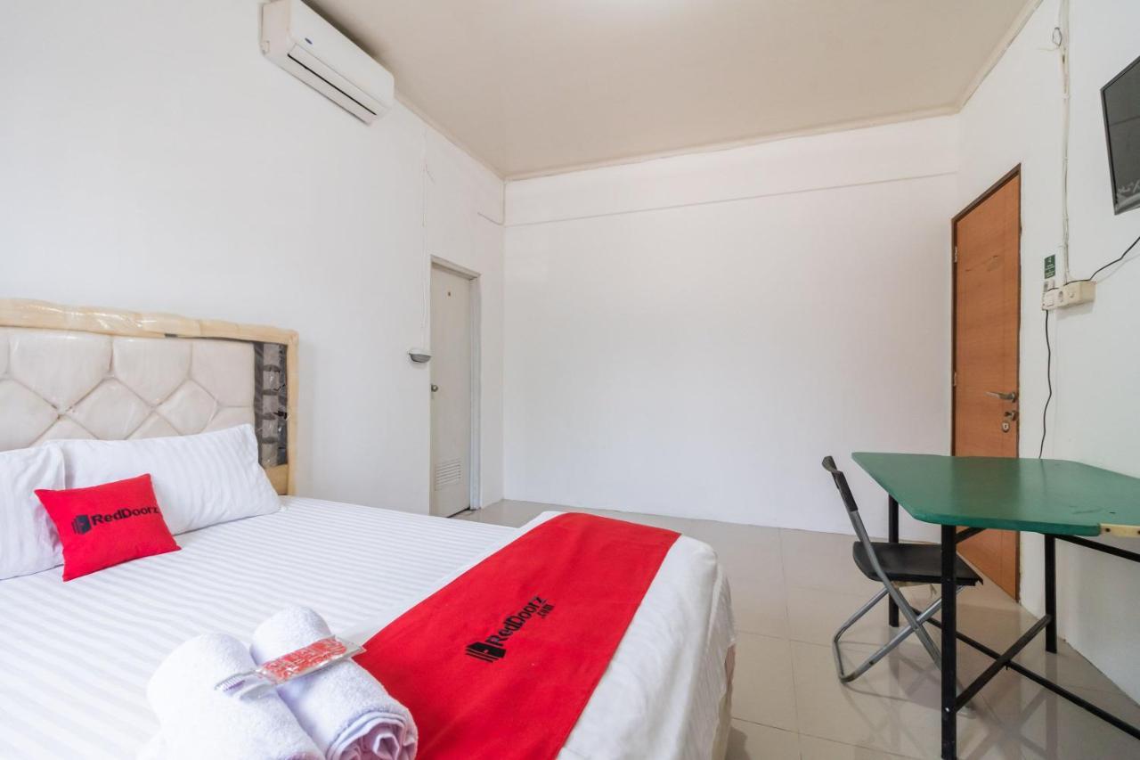 Reddoorz Near Terminal Bubulak Bogor Hotell Eksteriør bilde