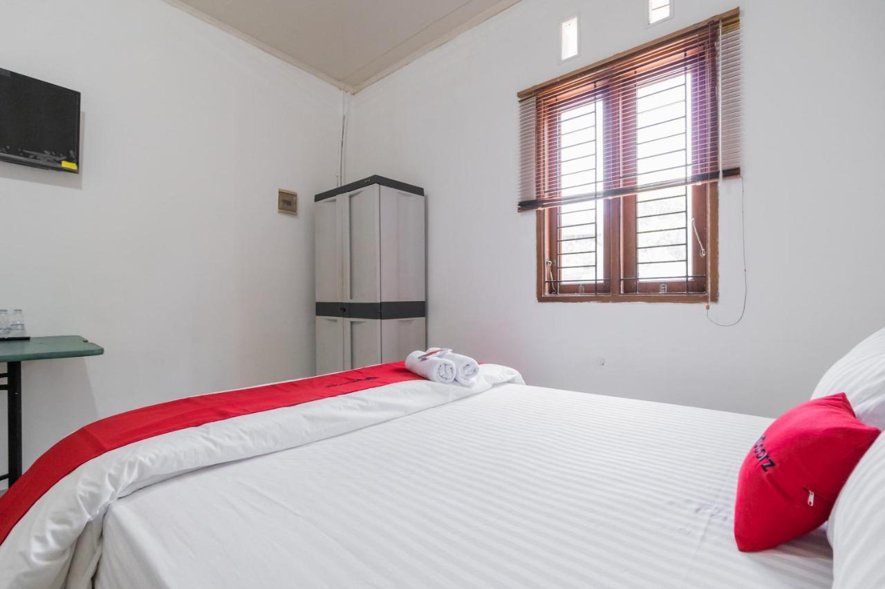 Reddoorz Near Terminal Bubulak Bogor Hotell Eksteriør bilde